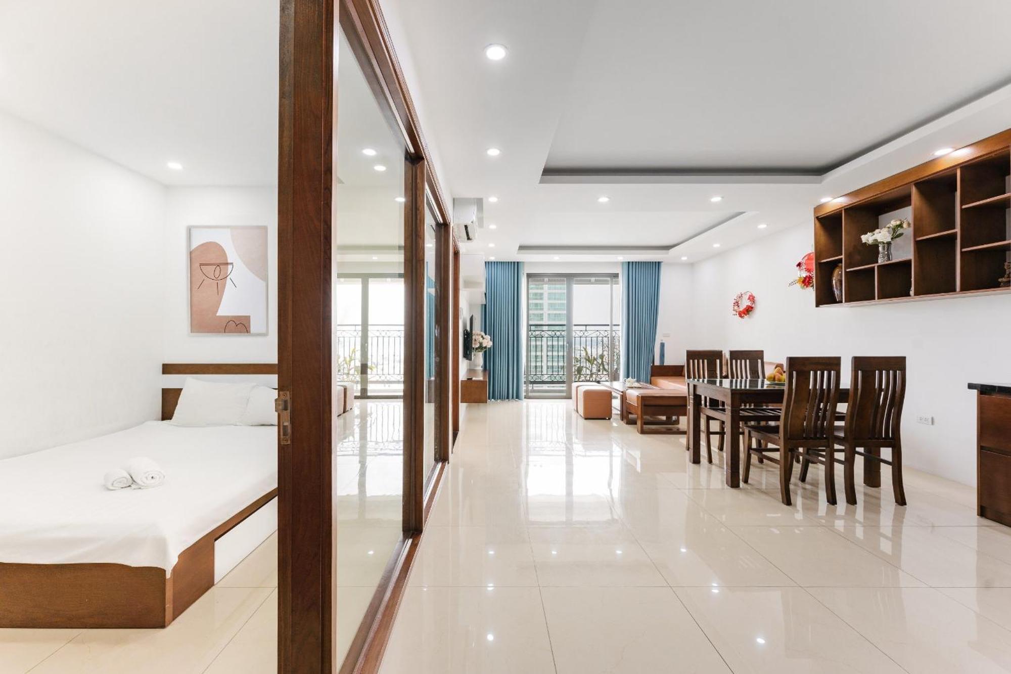 Westlake Homestay Hanoi - D'Le Roi Soleil Szoba fotó